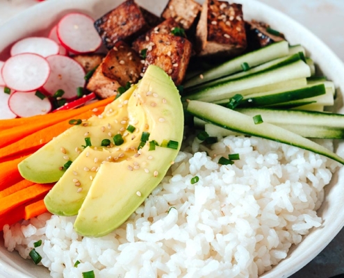 Poké vegan com Arroz Louro Carolino.